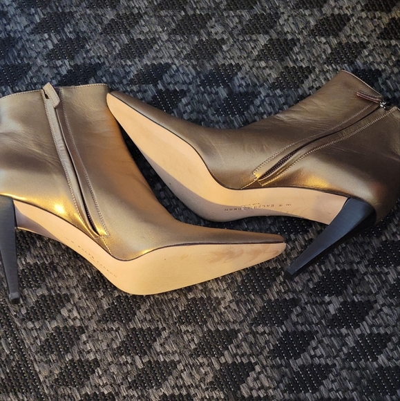 Ralph Lauren  Never Worn In Box Bronze Metallic Nappa Leather Ankle Bootie - Picture 4 of 7
